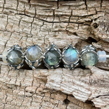 Trollbeads - Mountain Edelweiss - People's Bead 2025 - WYSIWYG