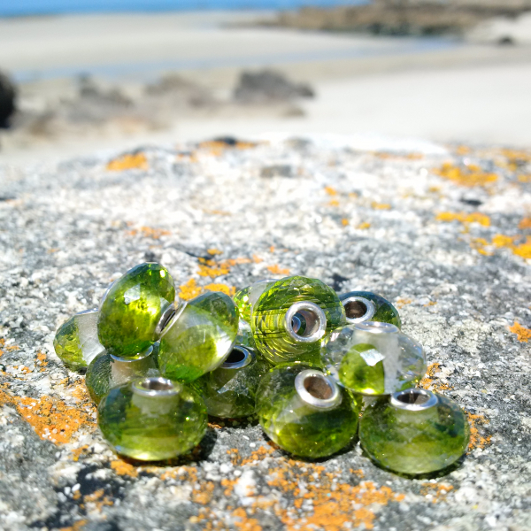 Katzenmaiers - Faceted Glass - Green Rutile