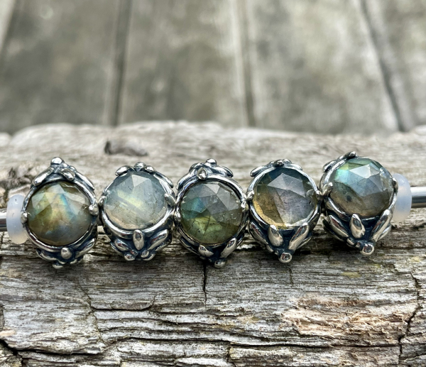 Trollbeads - Alpenstern Edelweiss - People's Bead 2025 - WYSIWYG