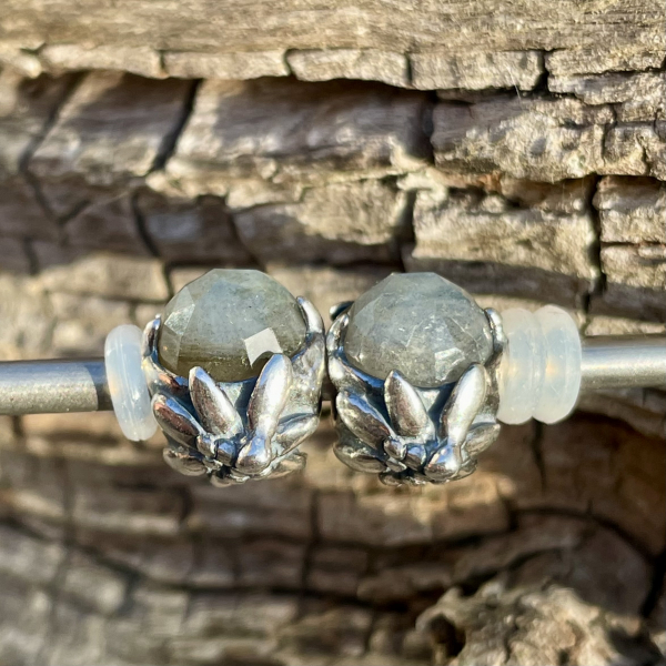 Trollbeads - Alpenstern Edelweiss - People's Bead 2025 - WYSIWYG