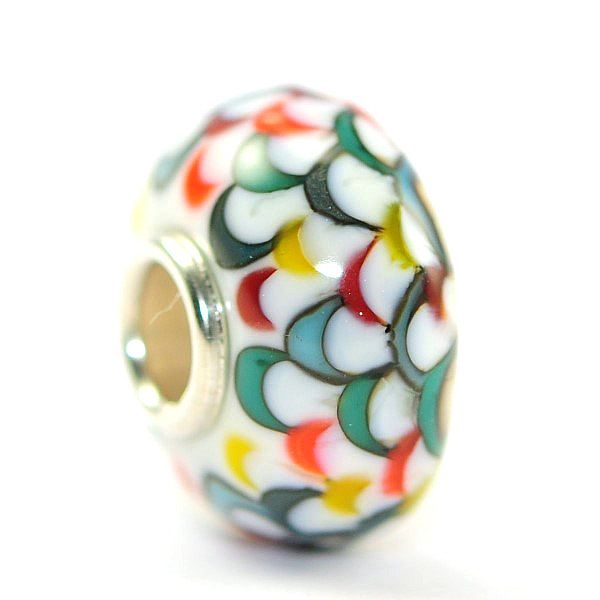 Kamane - Glass Bead - Vibrant Scales