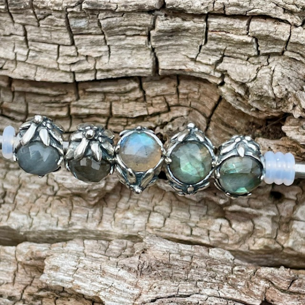 Trollbeads - Alpenstern Edelweiss - People's Bead 2025 - WYSIWYG