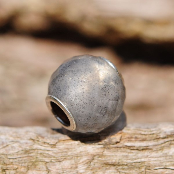 Trollbeads - Runder Labradorit, facettiert - WYSIWYG